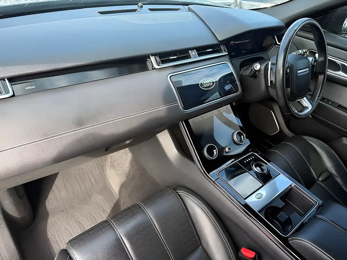 Used 2019 Land Rover Range Rover Velar R-Dynamic Hse Black - Interior and Exterior details 12