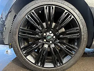 Used 2019 Land Rover Range Rover Velar R-Dynamic Hse Black - Interior and Exterior details 8