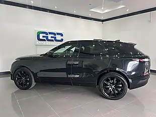 Used 2019 Land Rover Range Rover Velar R-Dynamic Hse Black - Interior and Exterior details 10