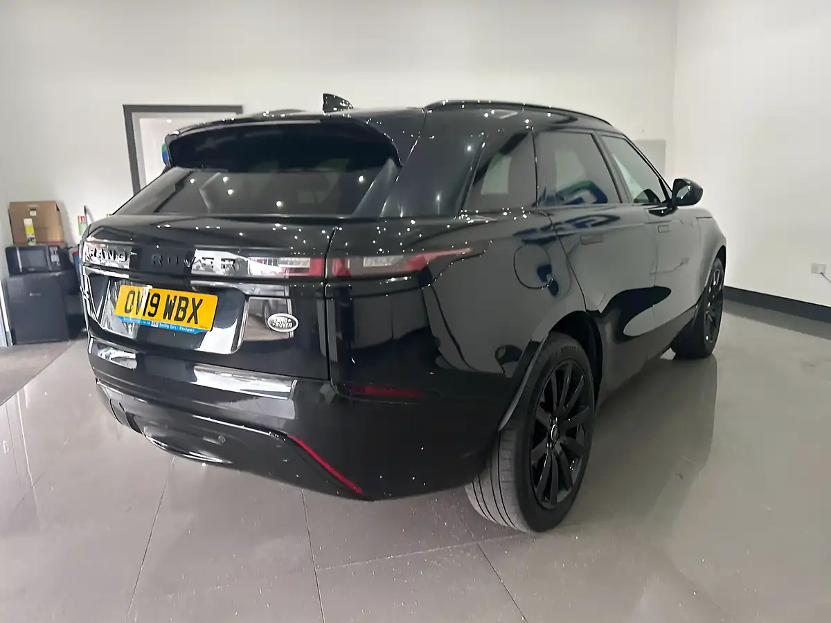 Used 2019 Land Rover Range Rover Velar R-Dynamic Hse Black - Interior and Exterior details 11