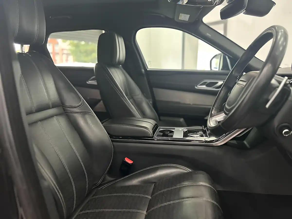 Used 2019 Land Rover Range Rover Velar R-Dynamic Hse Black - Interior and Exterior details 12