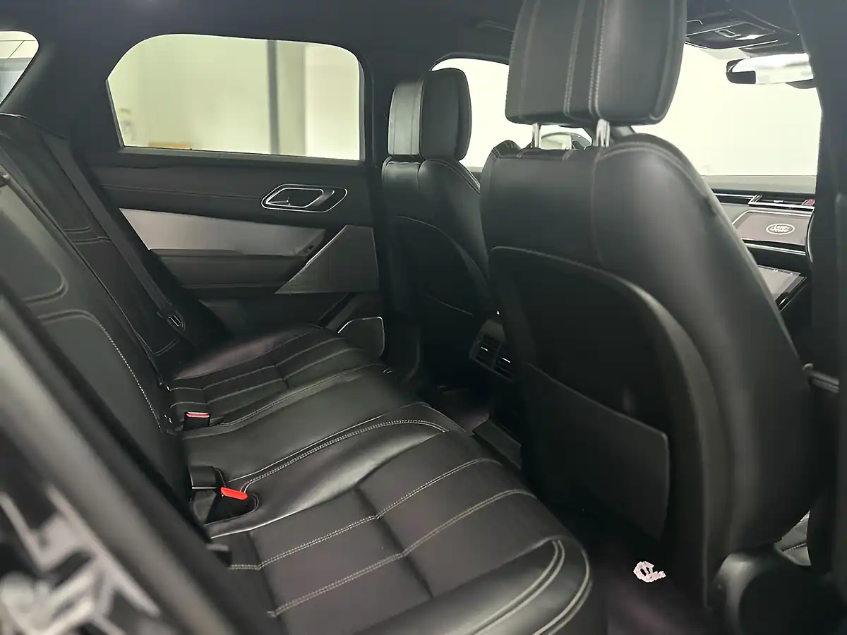 Used 2019 Land Rover Range Rover Velar R-Dynamic Hse Black - Interior and Exterior details 13