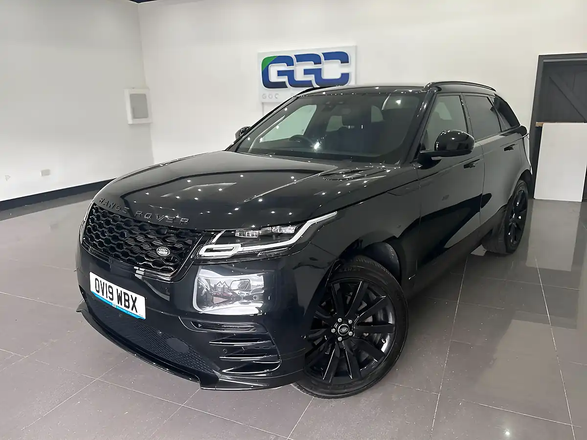 Used 2019 Land Rover Range Rover Velar R-Dynamic Hse Black - Interior and Exterior details 9