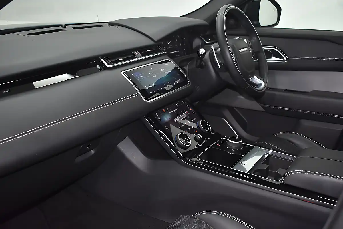 Used 2019 Land Rover Range Rover Velar R-Dynamic Hse Blue - Interior and Exterior details 14