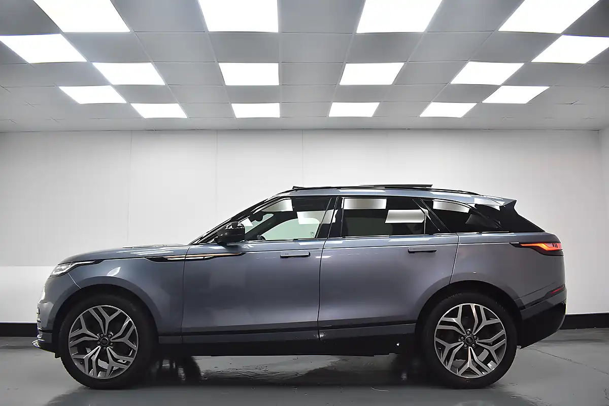 Used 2019 Land Rover Range Rover Velar R-Dynamic Hse Blue - Interior and Exterior details 2