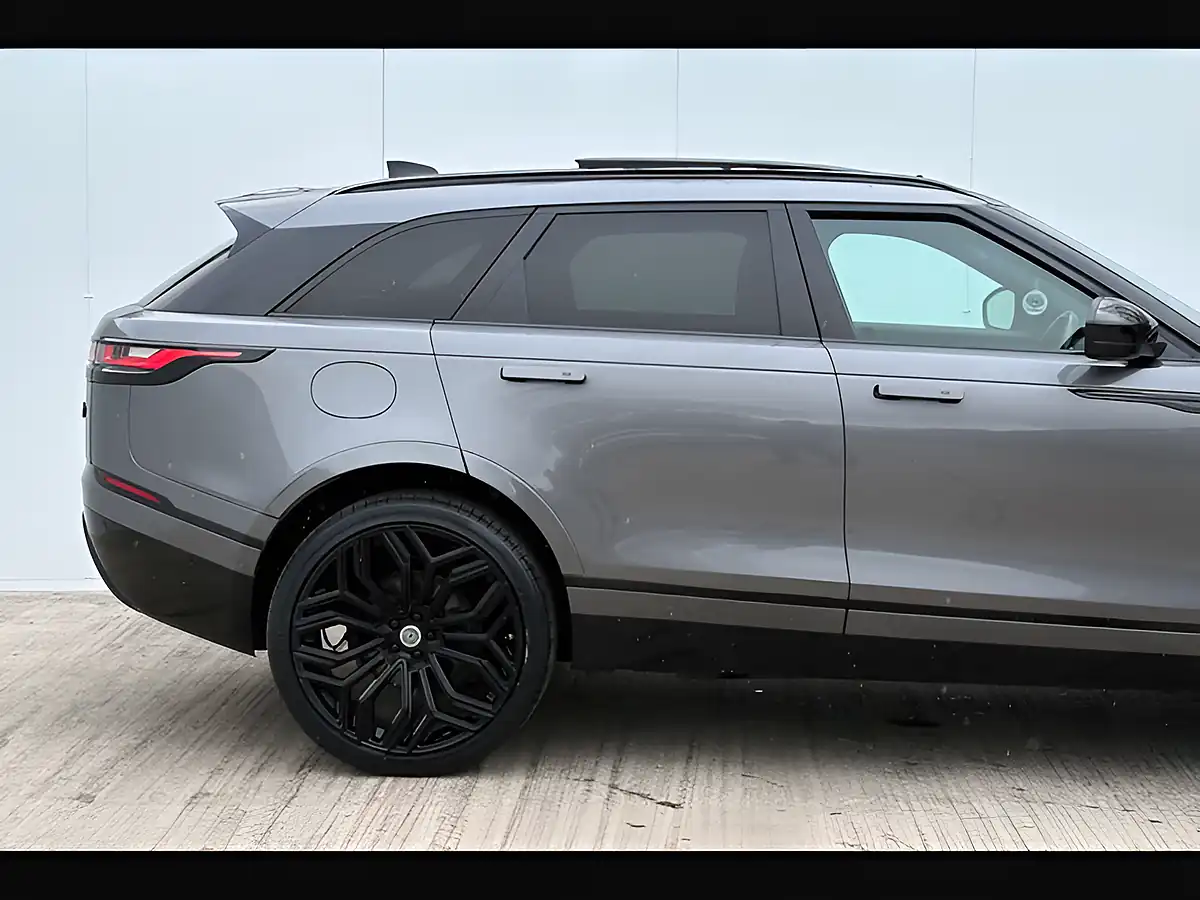 Used 2019 Land Rover Range Rover Velar R-Dynamic Hse Eiger Grey - Interior and Exterior details 13