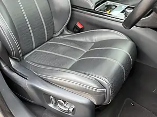 Used 2019 Land Rover Range Rover Velar R-Dynamic Hse Eiger Grey - Interior and Exterior details 18