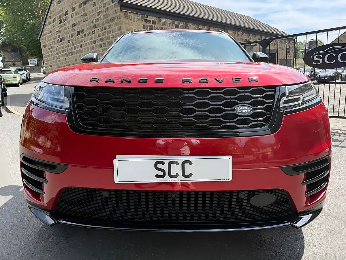Used 2019 Land Rover Range Rover Velar R-Dynamic Hse Firenze Red - Interior and Exterior details 5