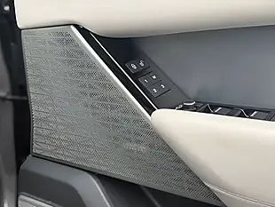 Used 2019 Land Rover Range Rover Velar R-Dynamic Hse Grey - Interior and Exterior details 10