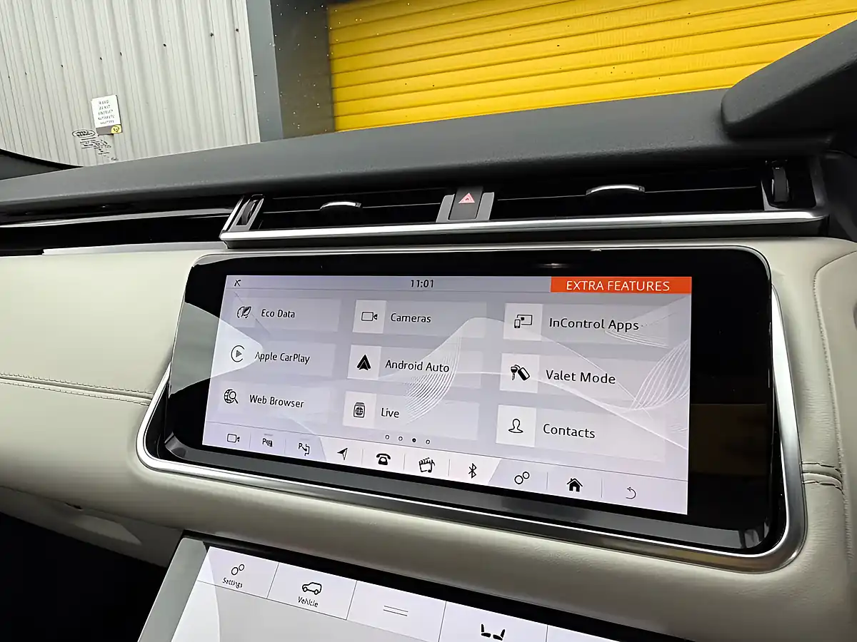 Used 2019 Land Rover Range Rover Velar R-Dynamic Hse Grey - Interior and Exterior details 12