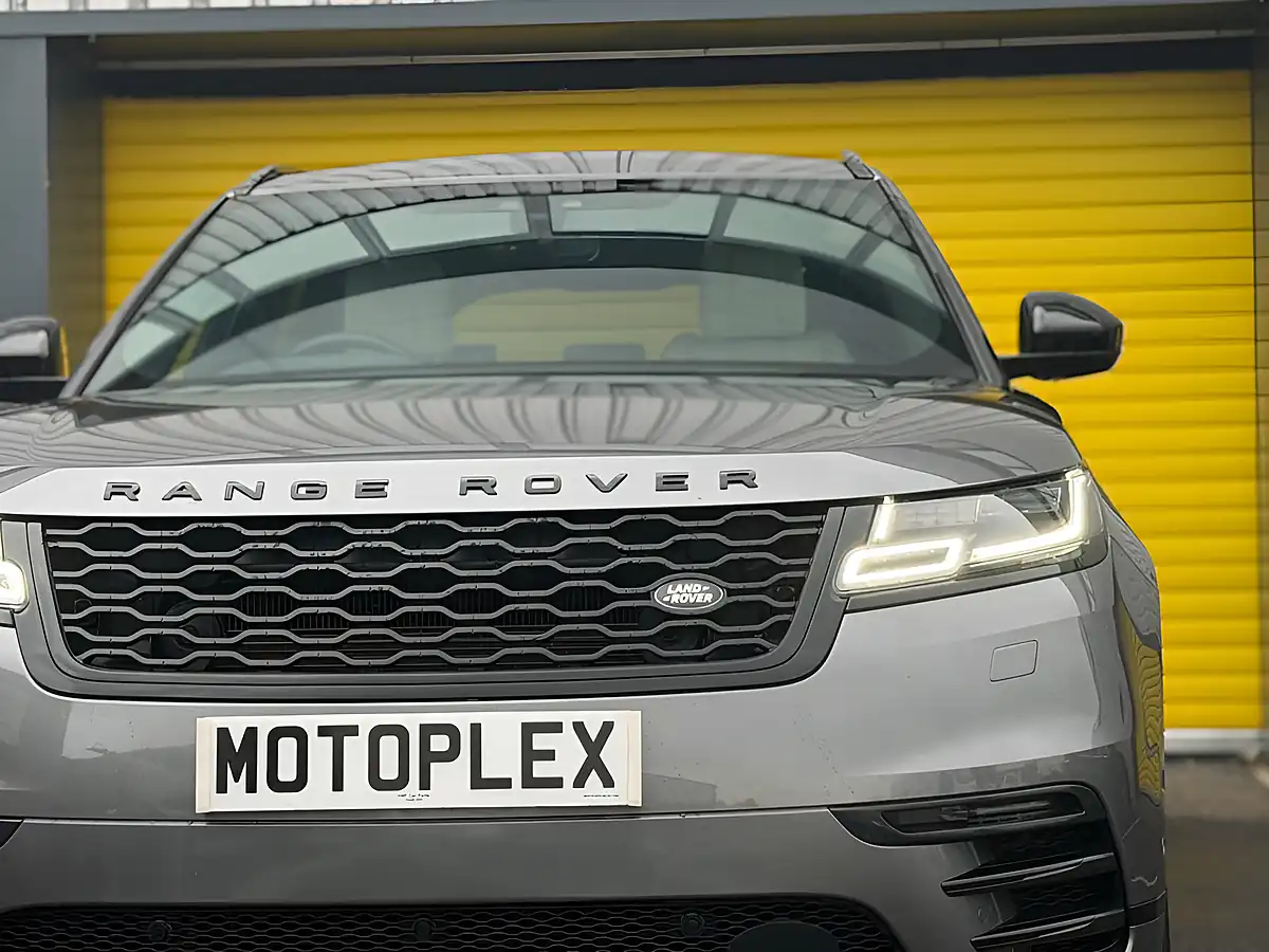 Used 2019 Land Rover Range Rover Velar R-Dynamic Hse Grey - Interior and Exterior details 15