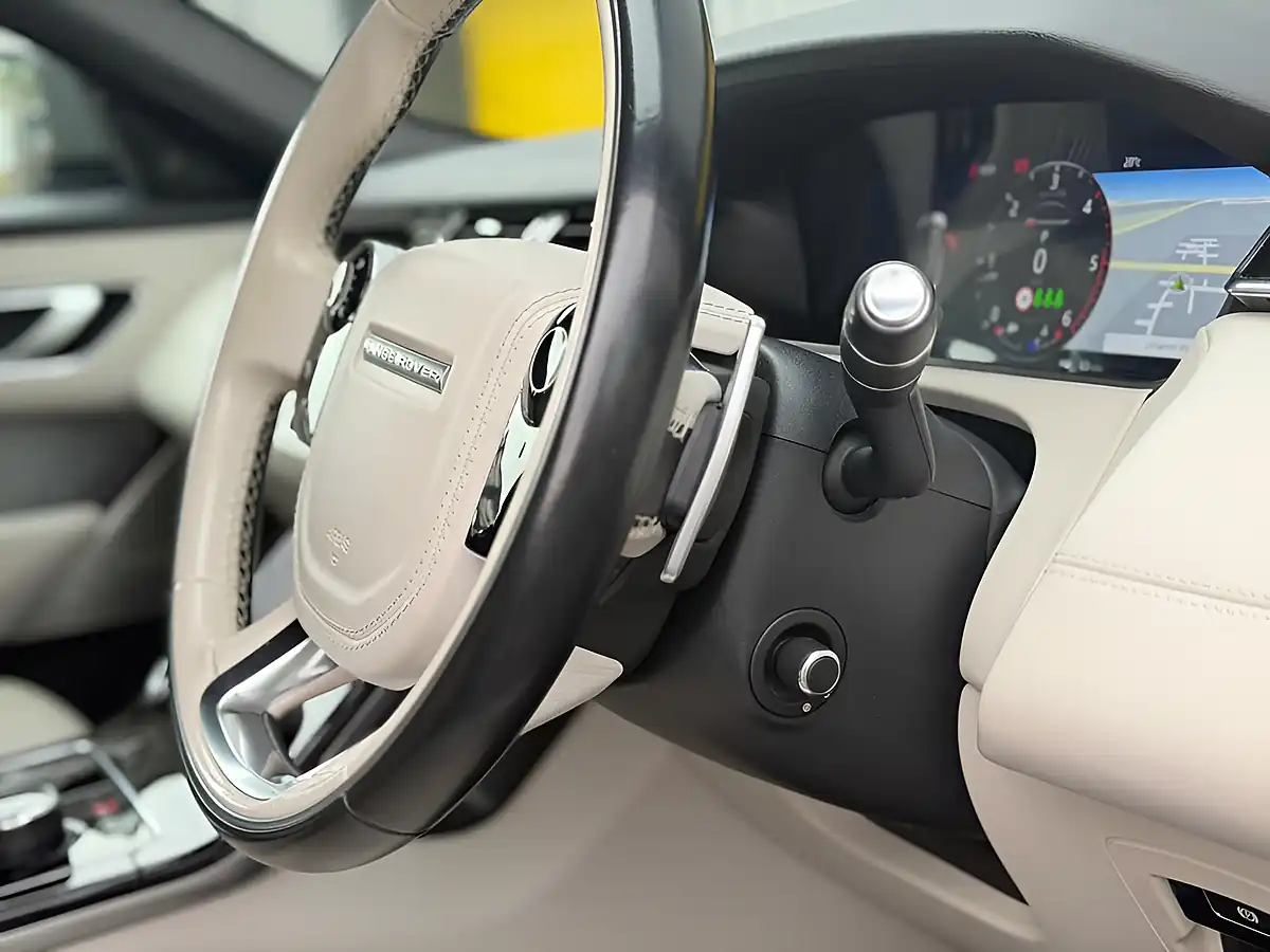 Used 2019 Land Rover Range Rover Velar R-Dynamic Hse Grey - Interior and Exterior details 17