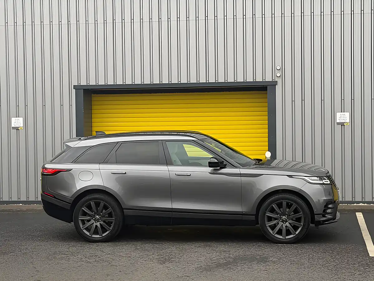 Used 2019 Land Rover Range Rover Velar R-Dynamic Hse Grey - Interior and Exterior details 6