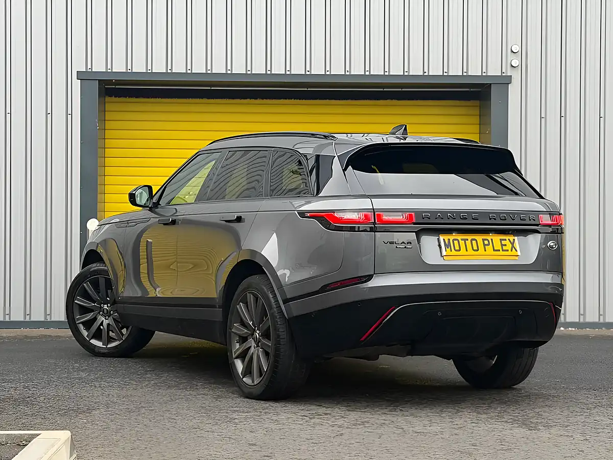 Used 2019 Land Rover Range Rover Velar R-Dynamic Hse Grey - Interior and Exterior details 9