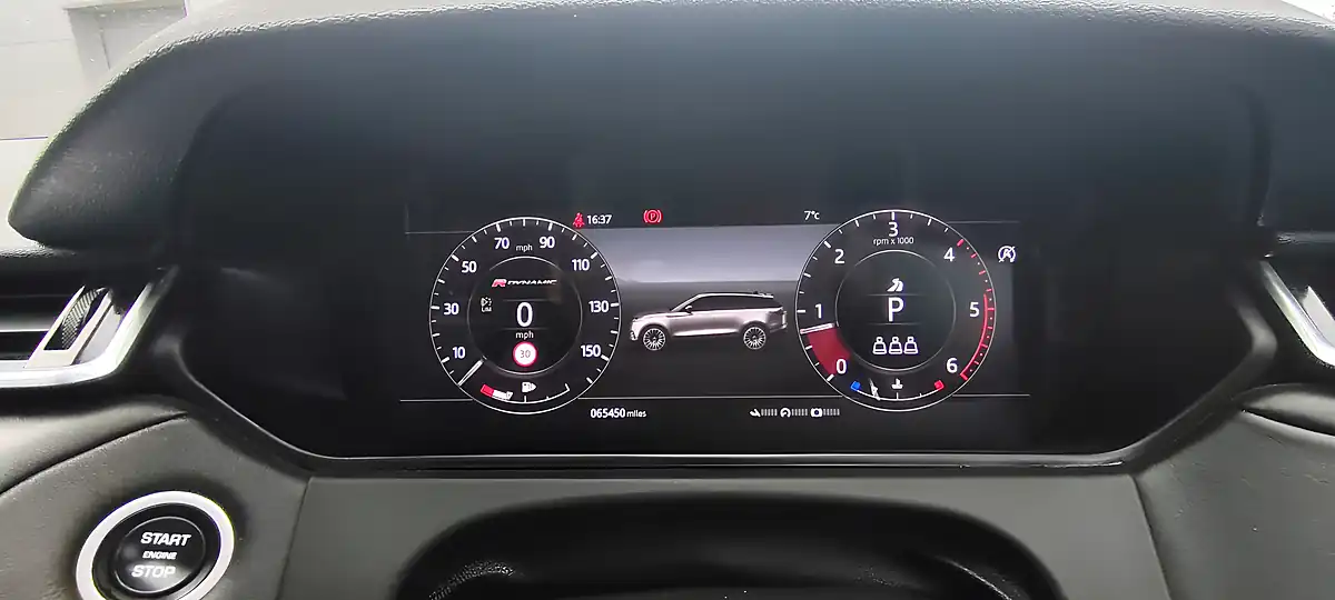 Used 2019 Land Rover Range Rover Velar R-Dynamic Hse Grey - Interior and Exterior details 17