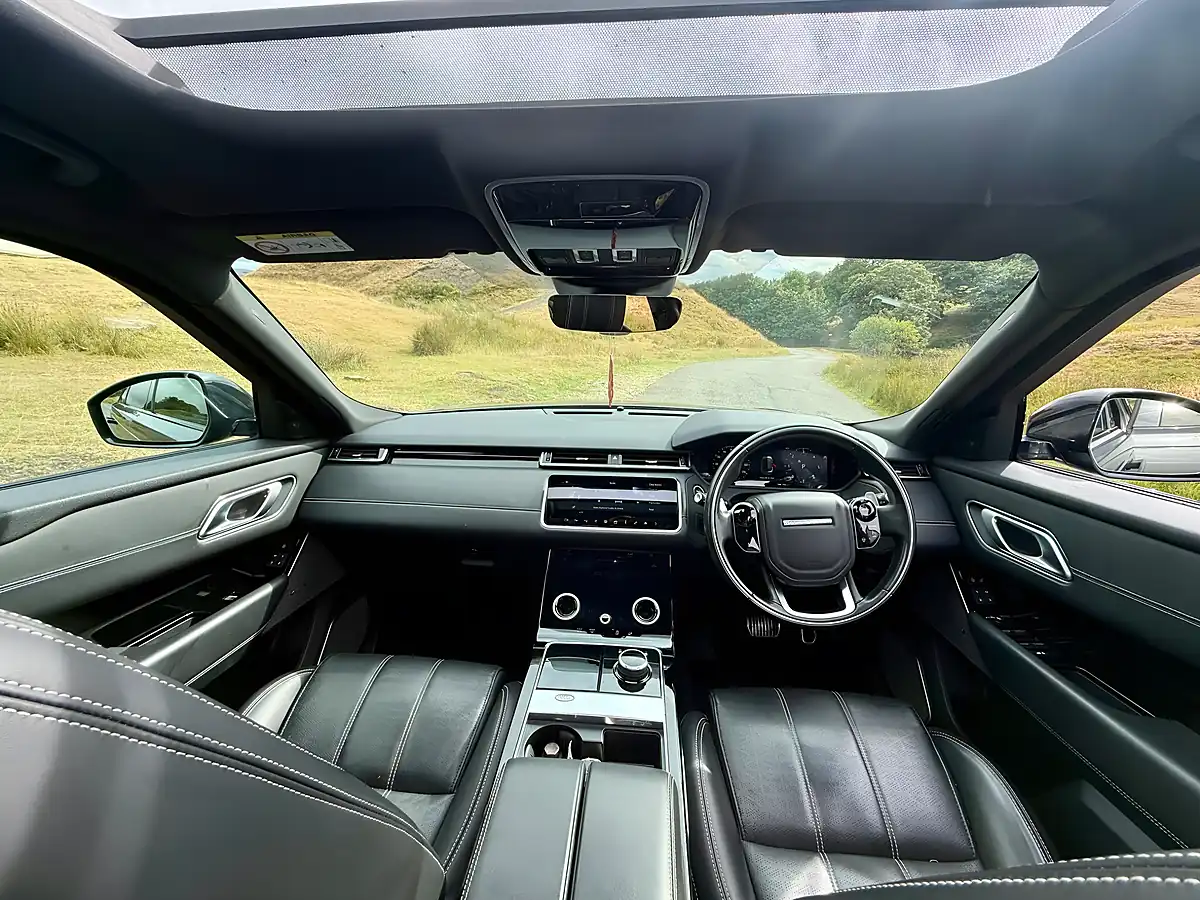 Used 2019 Land Rover Range Rover Velar R-Dynamic Hse Grey - Interior and Exterior details 10