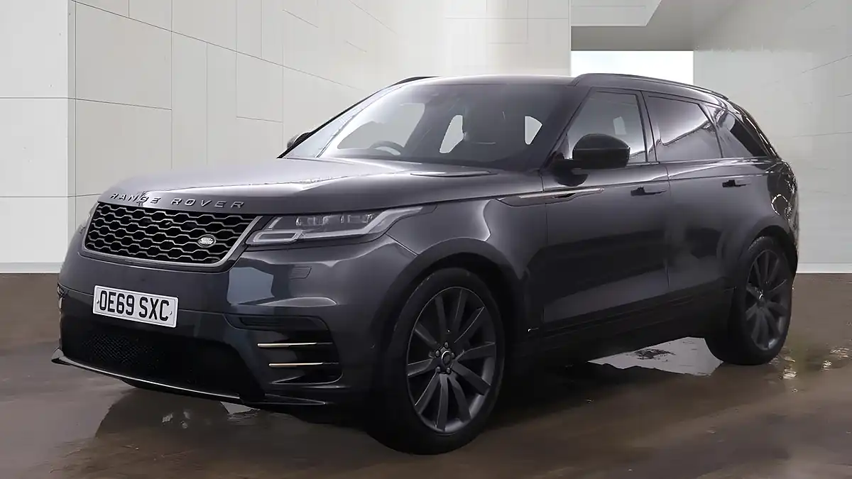 Used 2019 Land Rover Range Rover Velar R-Dynamic Hse Grey - Interior and Exterior details 8