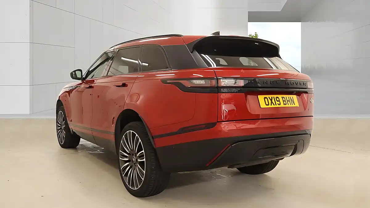 Used 2019 Land Rover Range Rover Velar R-Dynamic Hse Red - Interior and Exterior details 3