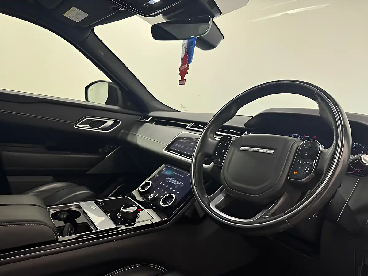 Used 2019 Land Rover Range Rover Velar R-Dynamic Hse Red - Interior and Exterior details 11