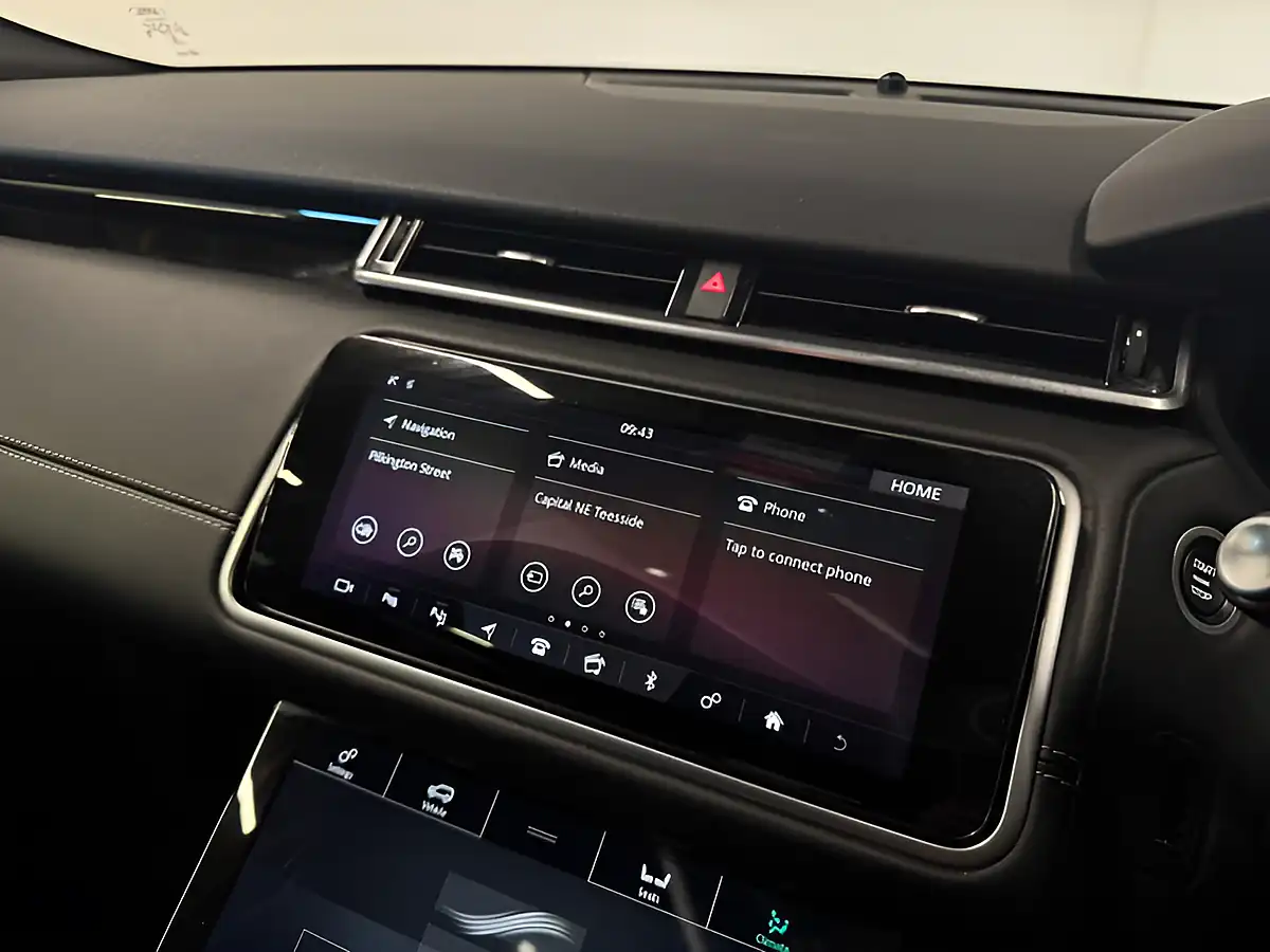 Used 2019 Land Rover Range Rover Velar R-Dynamic Hse Red - Interior and Exterior details 16