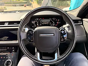 Used 2019 Land Rover Range Rover Velar R-Dynamic Hse Santorini Black - Interior and Exterior details 17