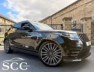 Used 2019 Land Rover Range Rover Velar R-Dynamic Hse Santorini Black - Interior and Exterior details 4