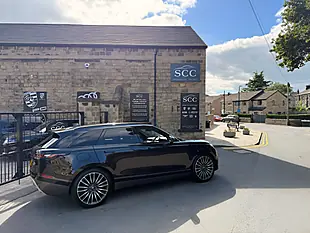 Used 2019 Land Rover Range Rover Velar R-Dynamic Hse Santorini Black - Interior and Exterior details 9