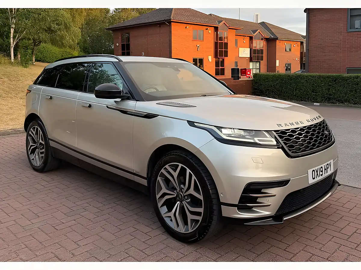 Used 2019 Land Rover Range Rover Velar R-Dynamic Hse Silver - Front View