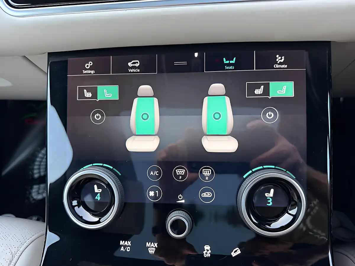 Used 2019 Land Rover Range Rover Velar R-Dynamic Hse Silver - Interior and Exterior details 18
