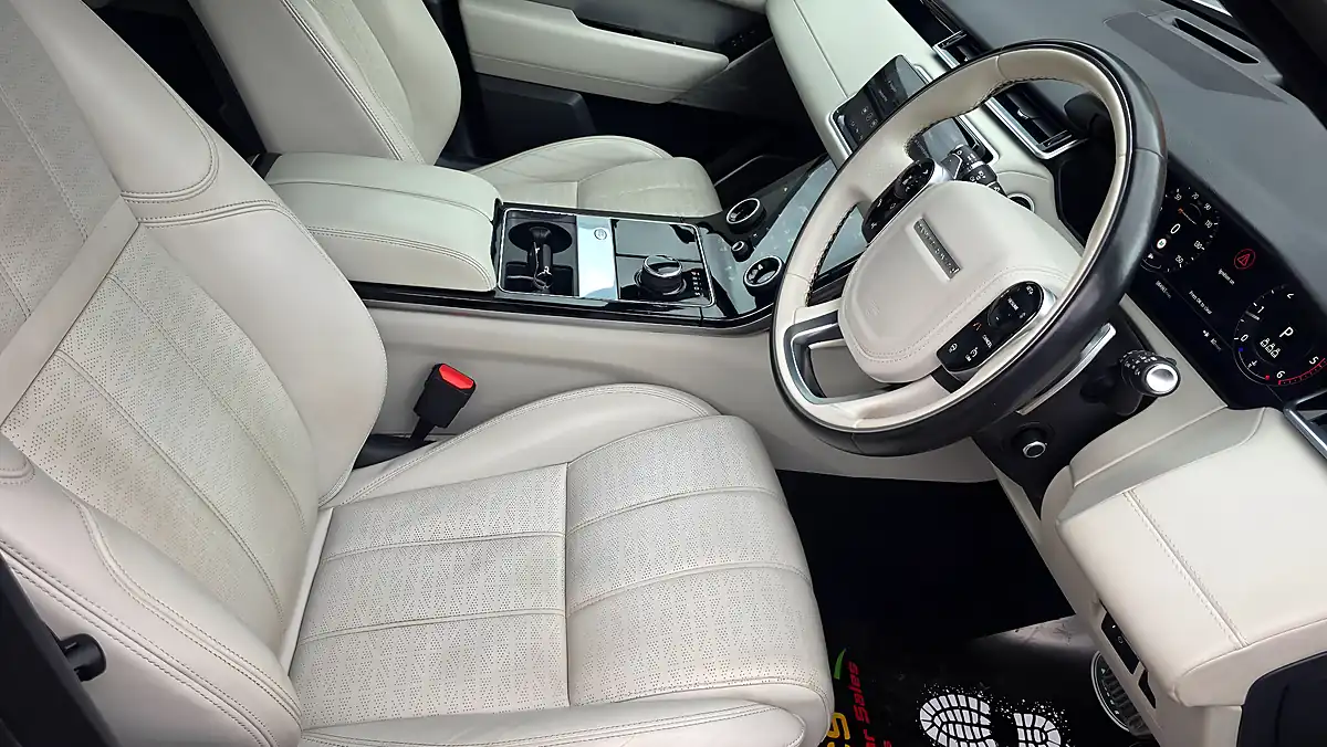 Used 2019 Land Rover Range Rover Velar R-Dynamic Hse Silver - Interior and Exterior details 14