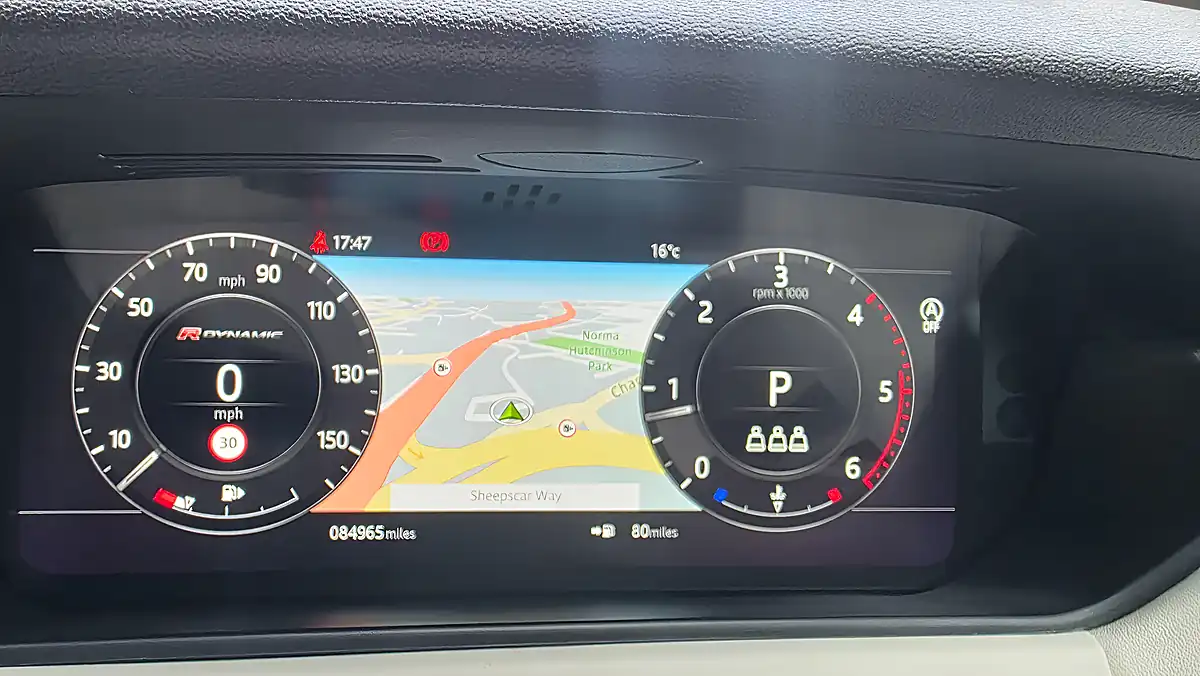 Used 2019 Land Rover Range Rover Velar R-Dynamic Hse Silver - Interior and Exterior details 15