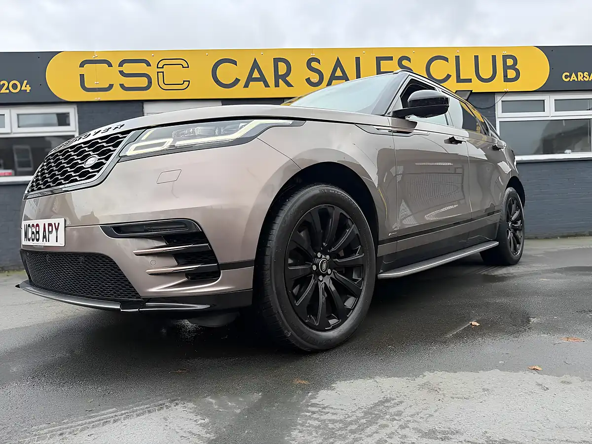 Used 2019 Land Rover Range Rover Velar R-Dynamic S Brown - Interior and Exterior details 4
