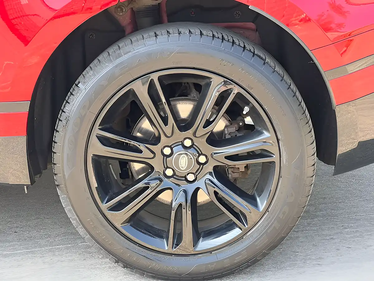 Used 2019 Land Rover Range Rover Velar R-Dynamic S Firenze Red - Interior and Exterior details 12