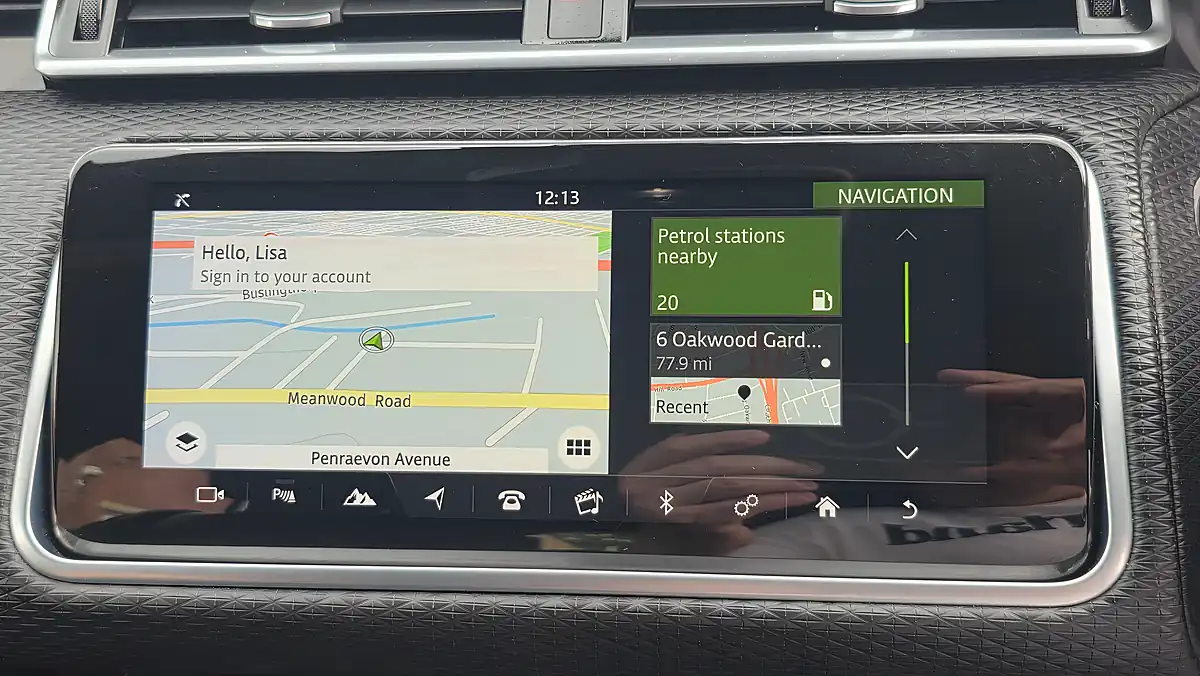 Used 2019 Land Rover Range Rover Velar R-Dynamic S Grey - Interior and Exterior details 15