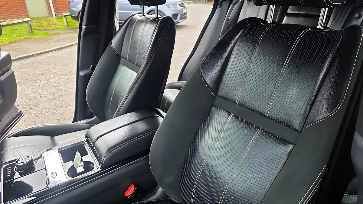 Used 2019 Land Rover Range Rover Velar R-Dynamic S Grey - Interior and Exterior details 17