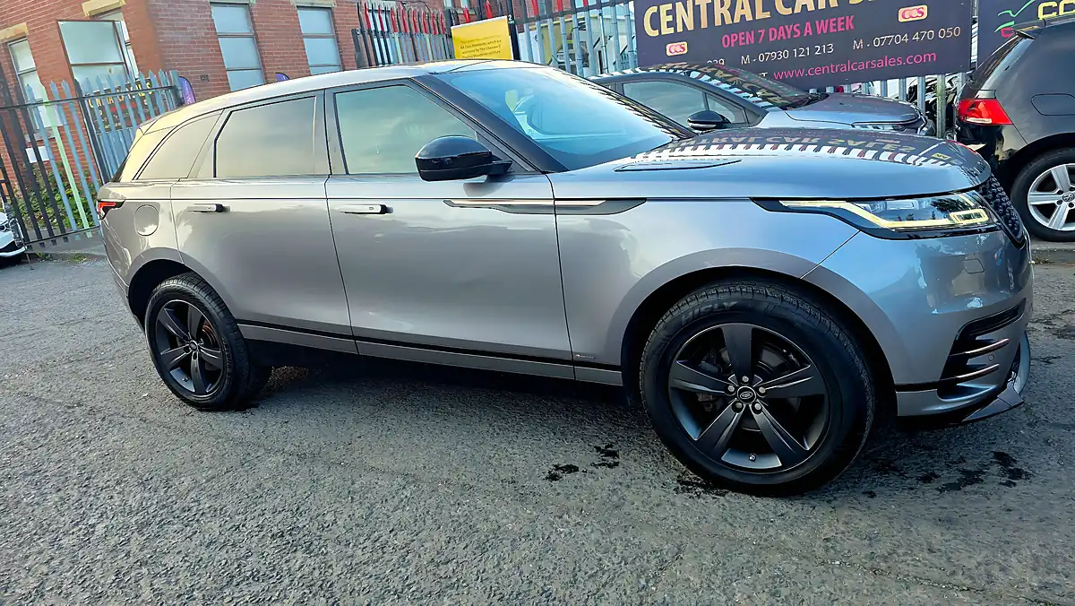 Used 2019 Land Rover Range Rover Velar R-Dynamic S Grey - Interior and Exterior details 4