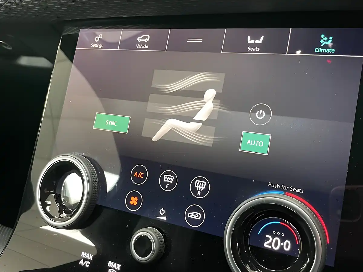 Used 2019 Land Rover Range Rover Velar R-Dynamic S Indus Silver - Interior and Exterior details 19