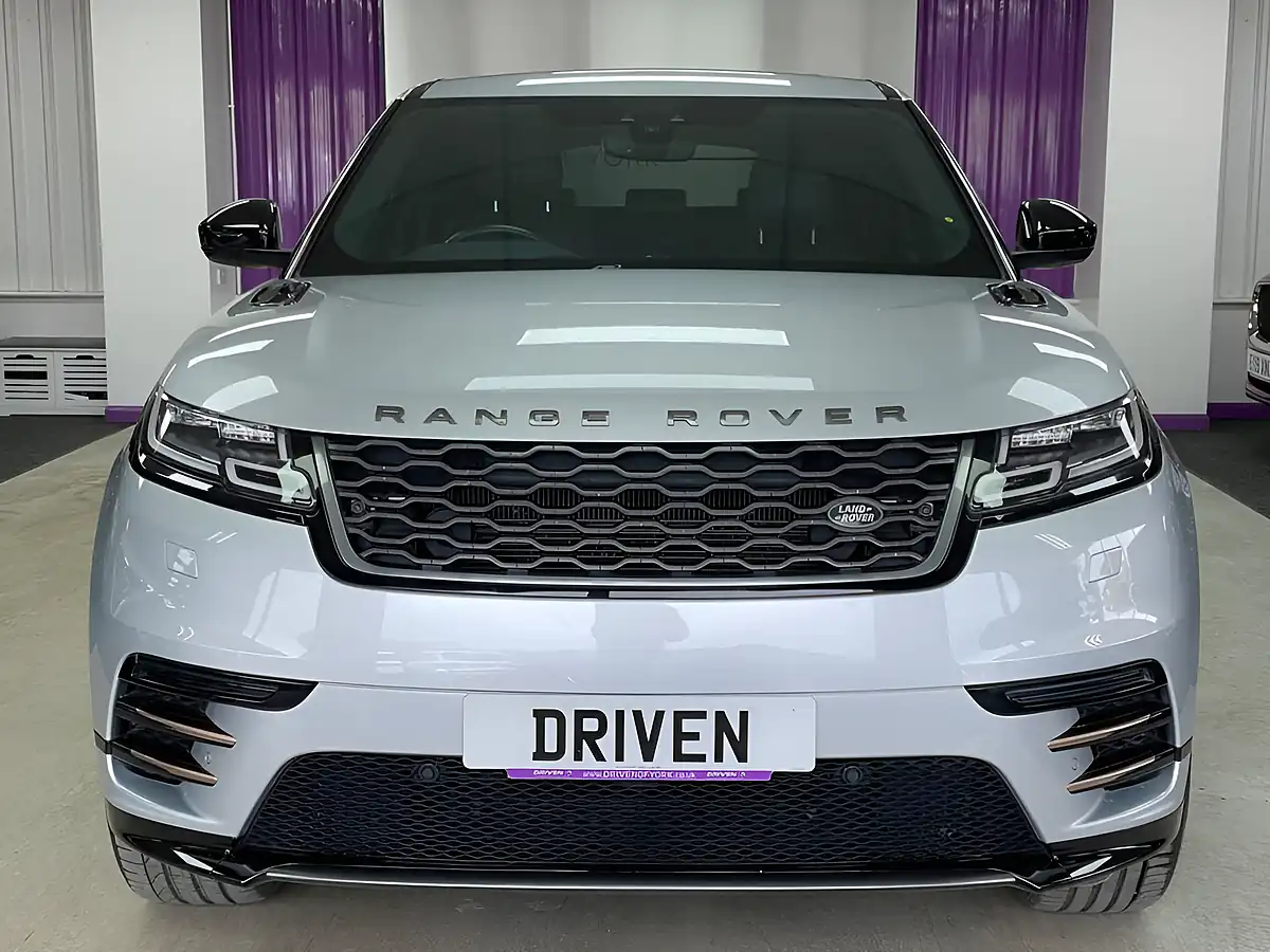 Used 2019 Land Rover Range Rover Velar R-Dynamic S Indus Silver - Interior and Exterior details 6