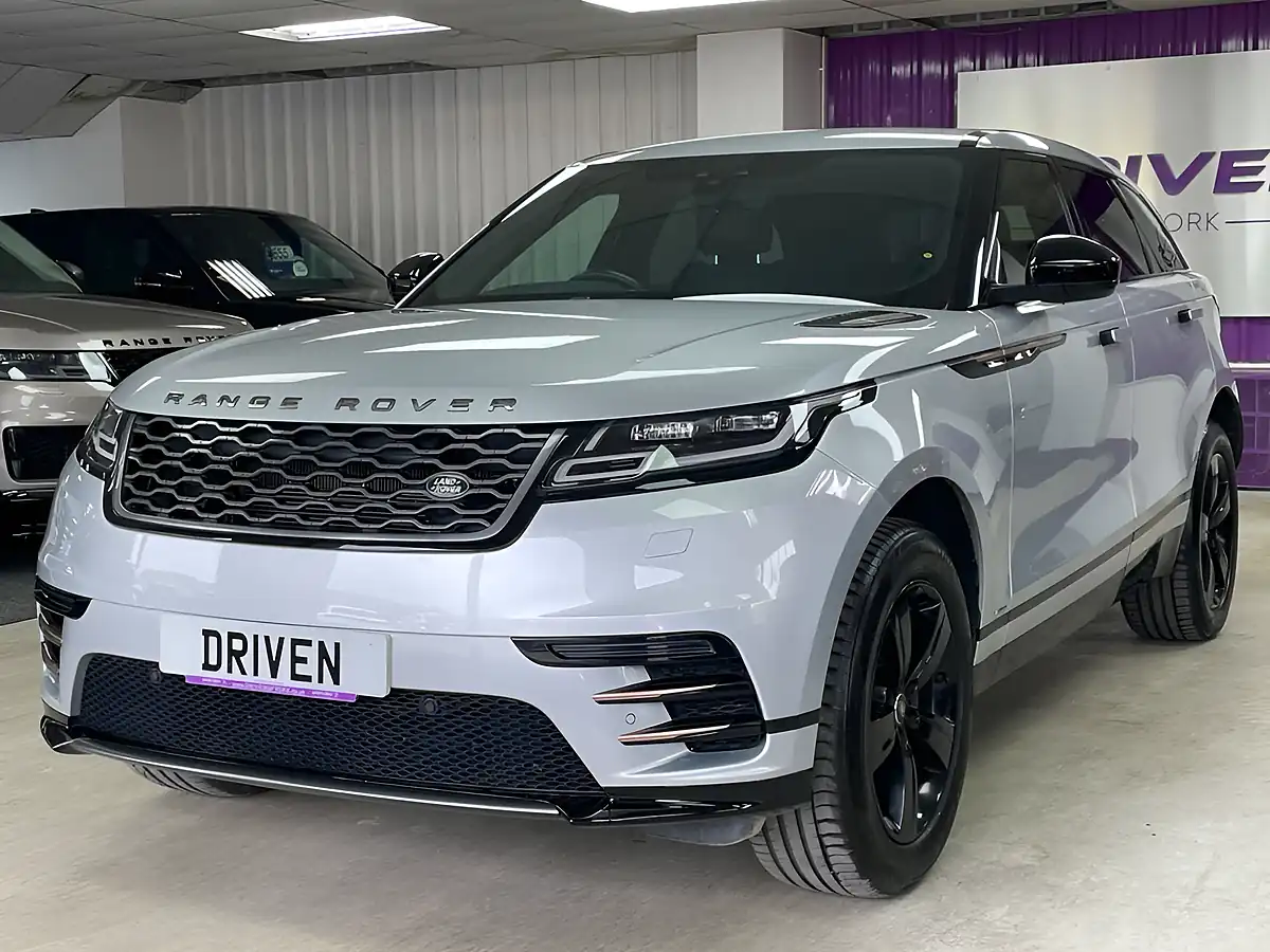 Used 2019 Land Rover Range Rover Velar R-Dynamic S Indus Silver - Interior and Exterior details 7