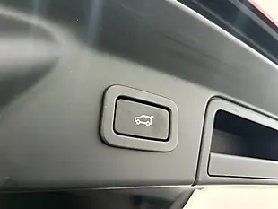 Used 2019 Land Rover Range Rover Velar R-Dynamic S Red - Interior and Exterior details 14