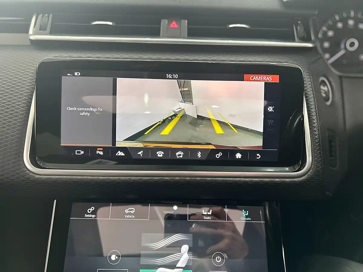Used 2019 Land Rover Range Rover Velar R-Dynamic S Red - Interior and Exterior details 17