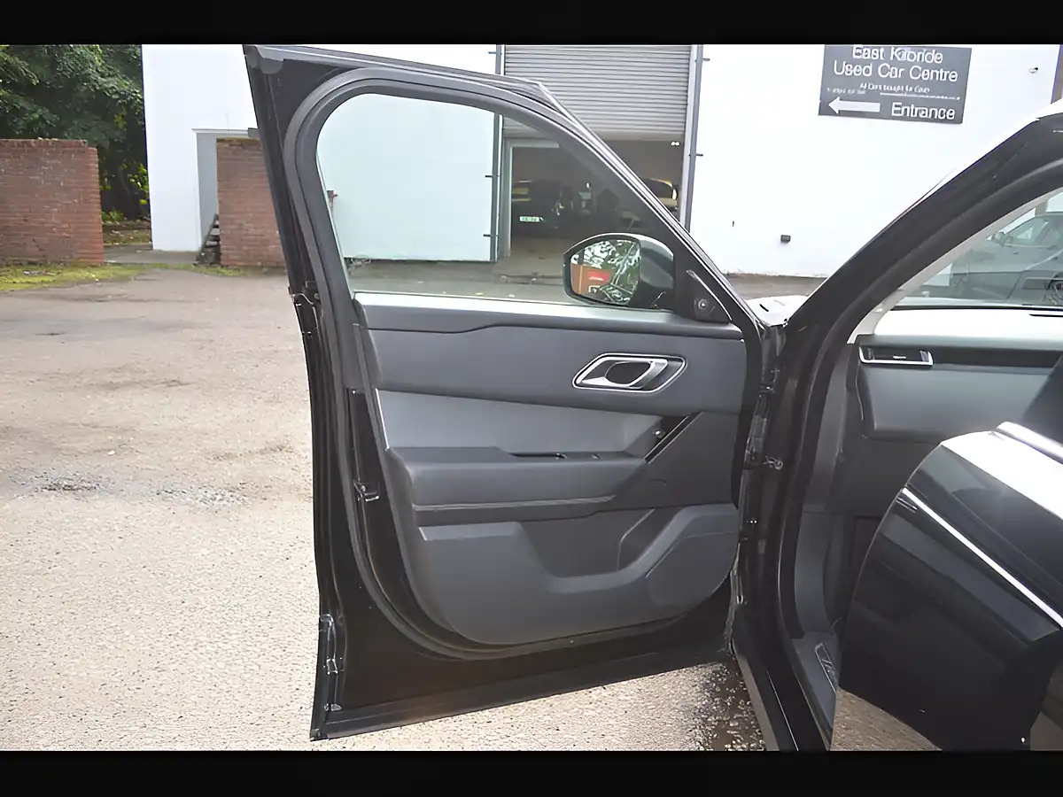 Used 2019 Land Rover Range Rover Velar R-Dynamic S Santorini Black - Interior and Exterior details 15