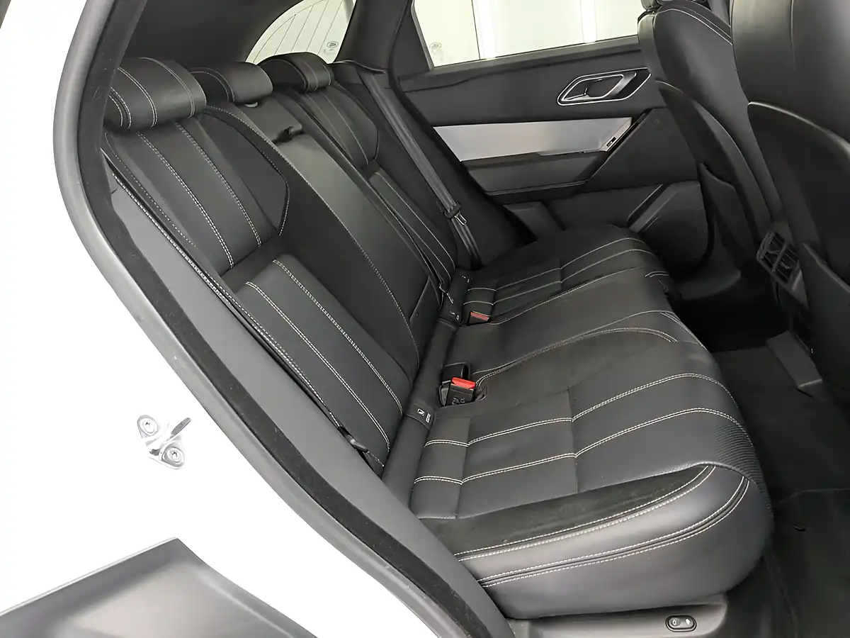 Used 2019 Land Rover Range Rover Velar R-Dynamic S White - Interior and Exterior details 13