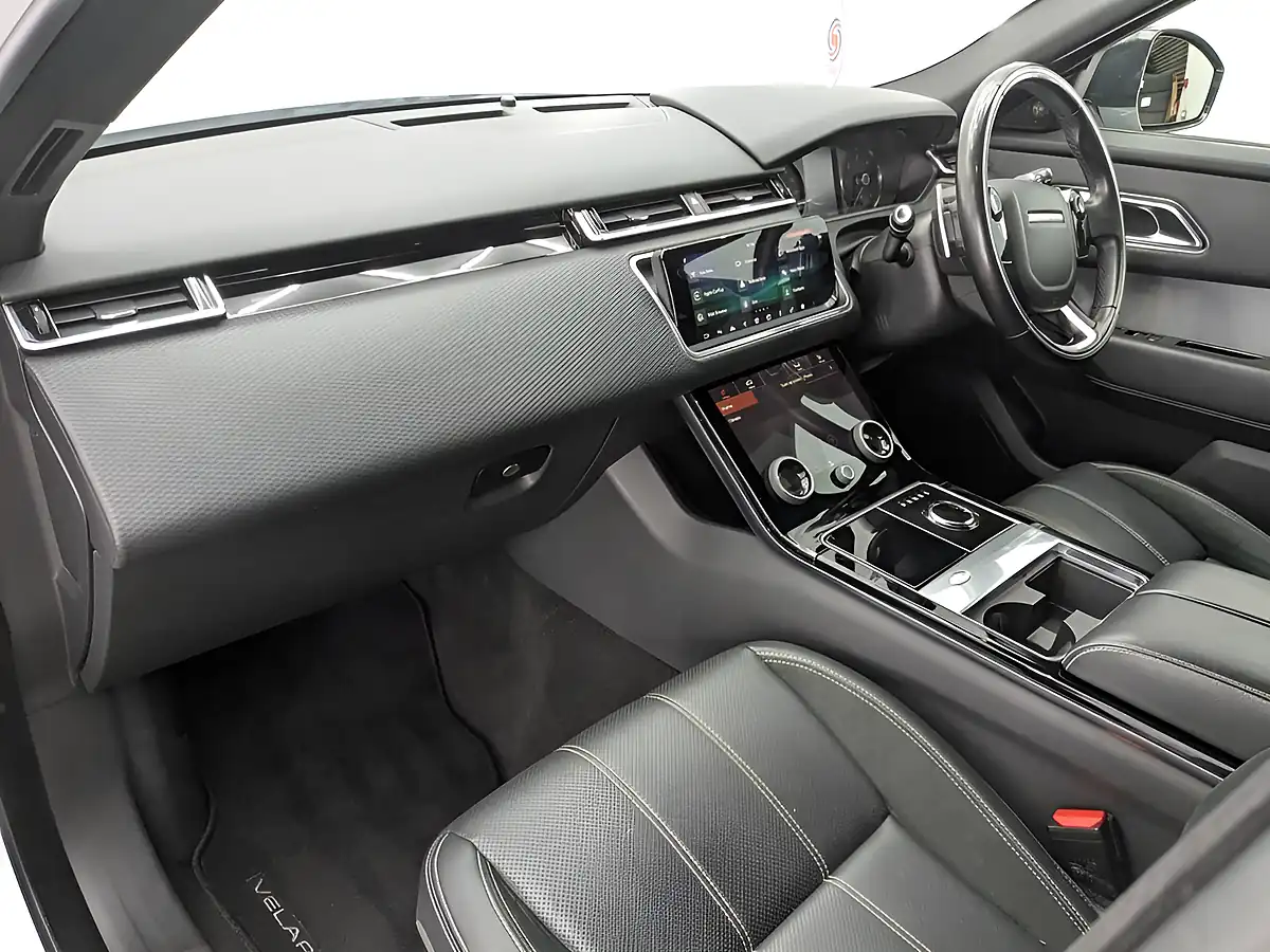 Used 2019 Land Rover Range Rover Velar R-Dynamic S White - Interior and Exterior details 17