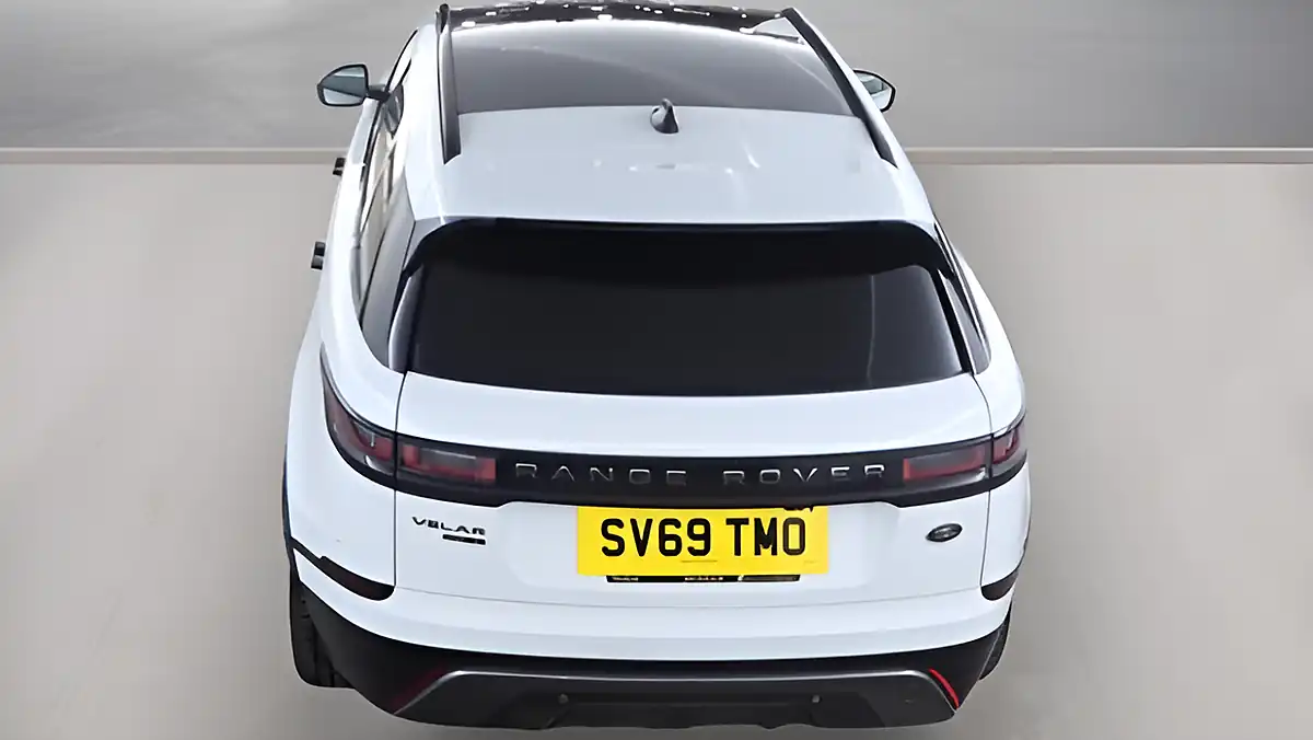 Used 2019 Land Rover Range Rover Velar R-Dynamic S White - Interior and Exterior details 5