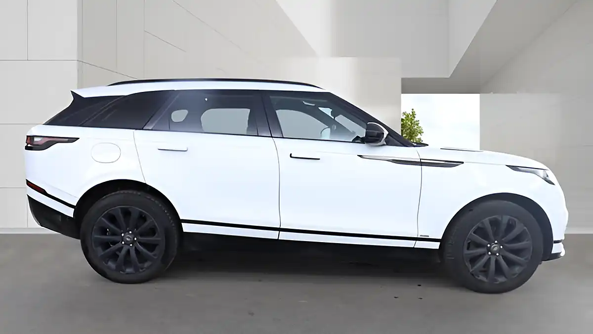 Used 2019 Land Rover Range Rover Velar R-Dynamic S White - Interior and Exterior details 8