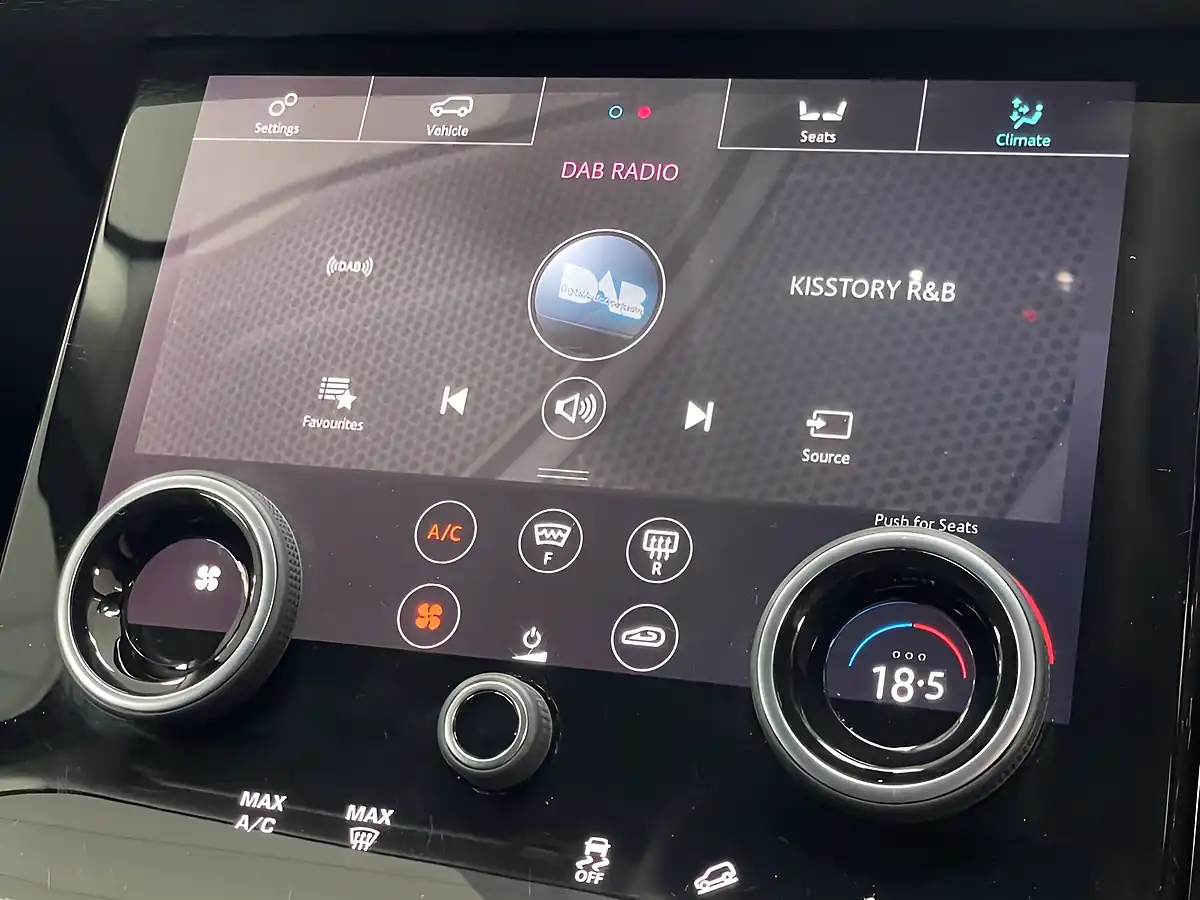 Used 2019 Land Rover Range Rover Velar R-Dynamic S White - Interior and Exterior details 20