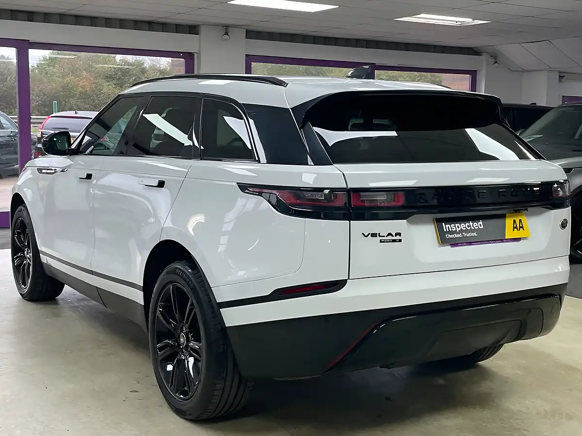 Used 2019 Land Rover Range Rover Velar R-Dynamic S White - Interior and Exterior details 9