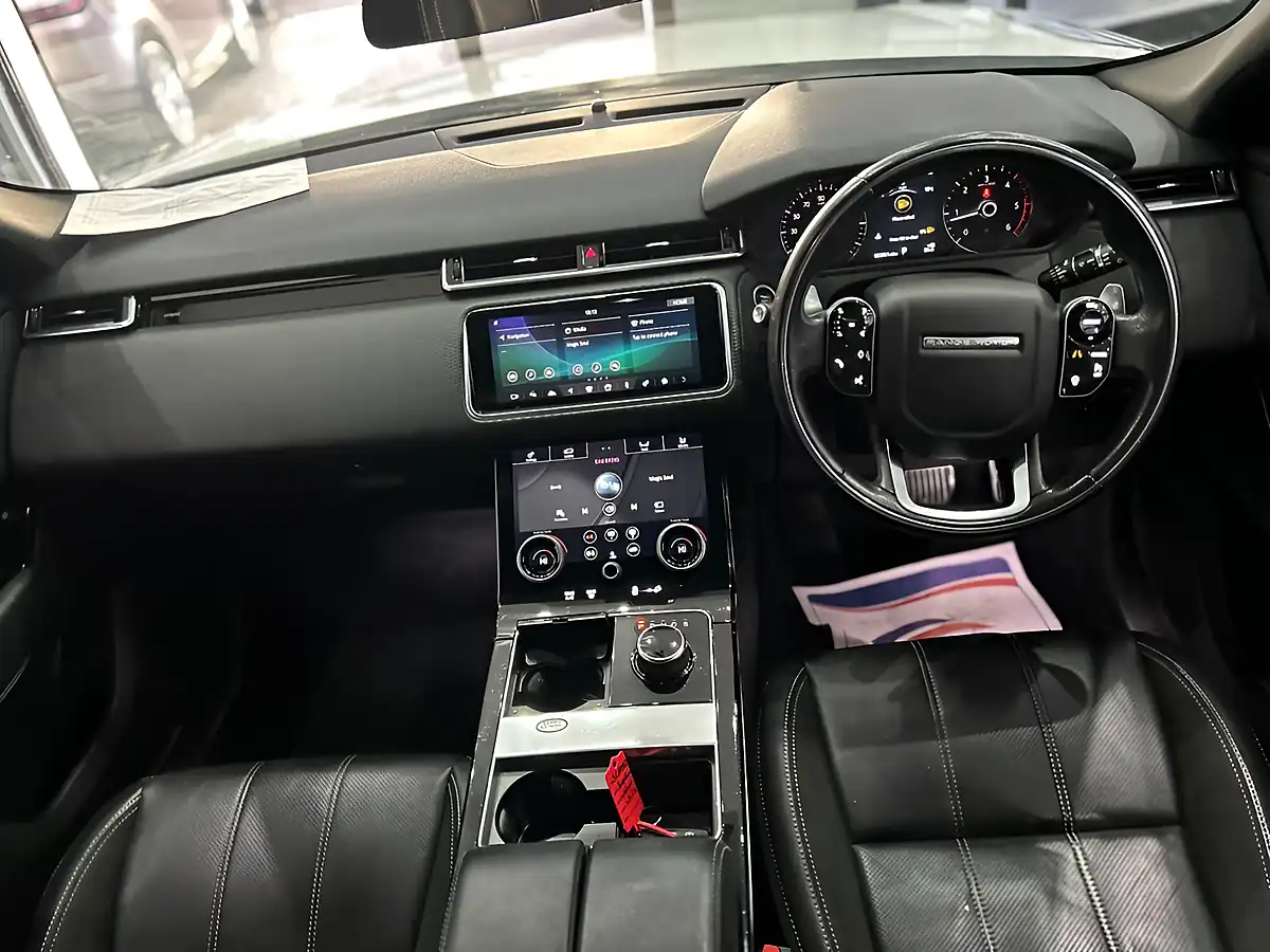 Used 2019 Land Rover Range Rover Velar R-Dynamic S White - Interior and Exterior details 12