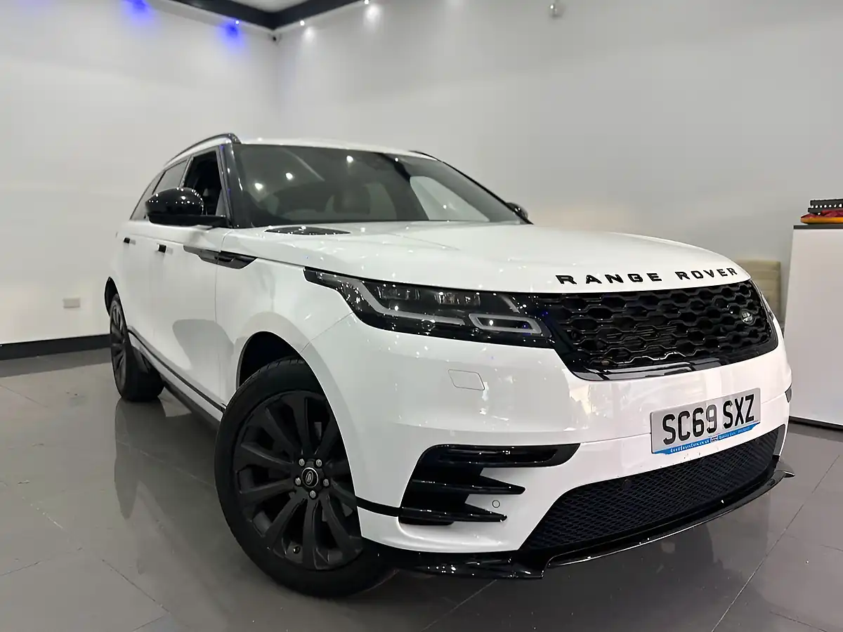 Used 2019 Land Rover Range Rover Velar R-Dynamic S White - Interior and Exterior details 9